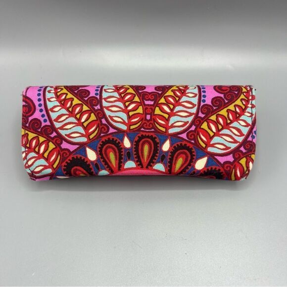 Vera Bradley Resort Medallion Eye Glass Case and Matching Lanyard - Picture 3 of 3